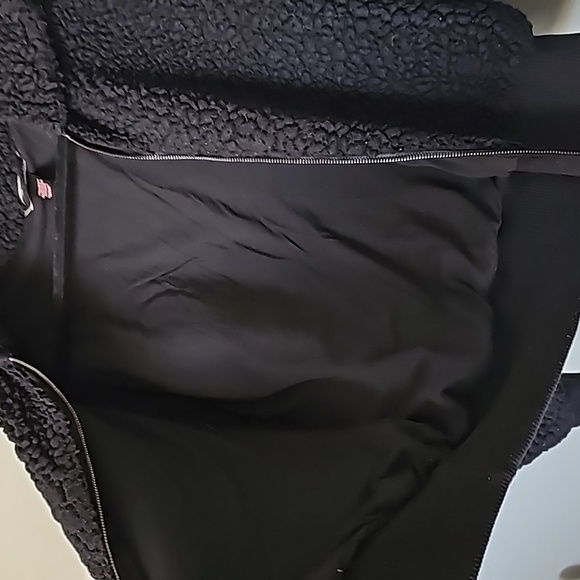Victoria's Secret oversized XS plush sherpa black zipup Mobwife jacket - Picture 11 of 12